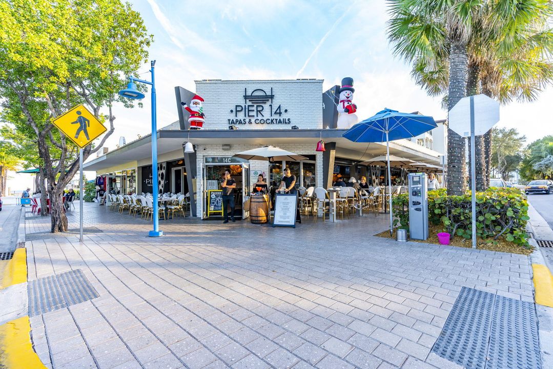 For Sale: $165,000 (1 beds, 1 baths, 610 Square Feet)