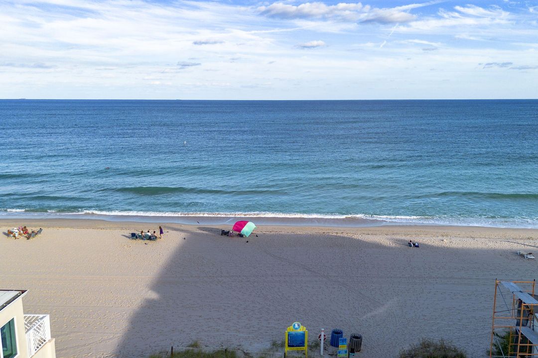 For Sale: $165,000 (1 beds, 1 baths, 610 Square Feet)