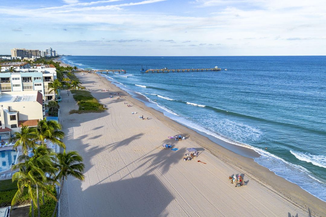 For Sale: $165,000 (1 beds, 1 baths, 610 Square Feet)