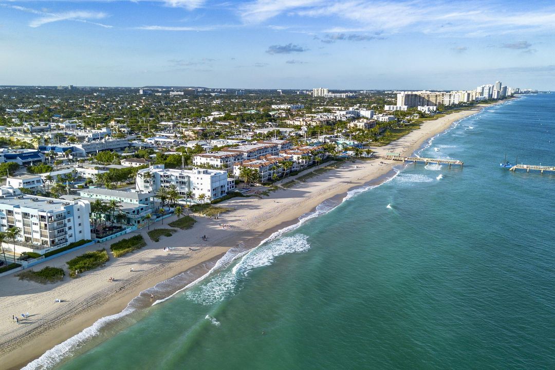 For Sale: $165,000 (1 beds, 1 baths, 610 Square Feet)