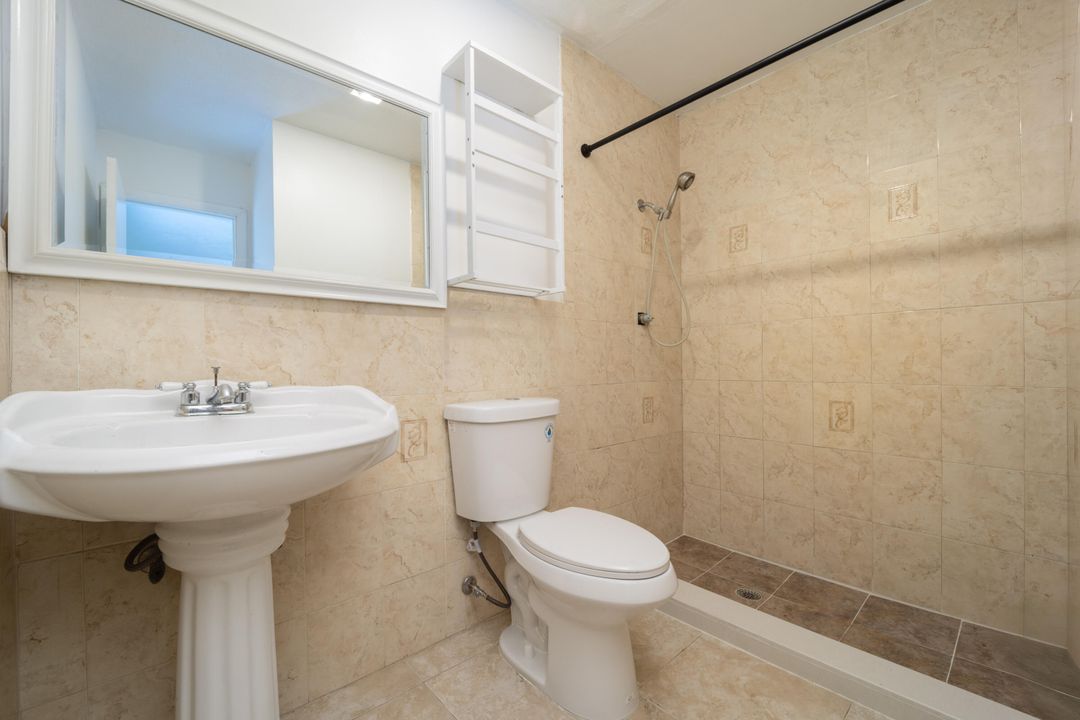 En Venta: $2,800 (0 camas, 0 baños, 1524 Pies cuadrados)