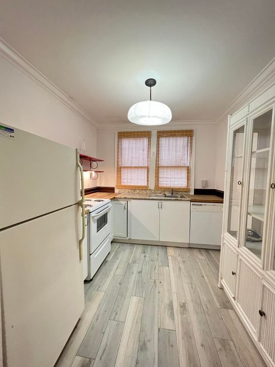 For Rent: $1,550 (1 beds, 1 baths, 630 Square Feet)