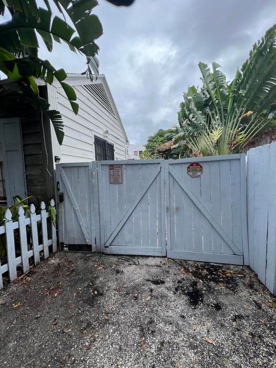 For Rent: $1,550 (1 beds, 1 baths, 630 Square Feet)