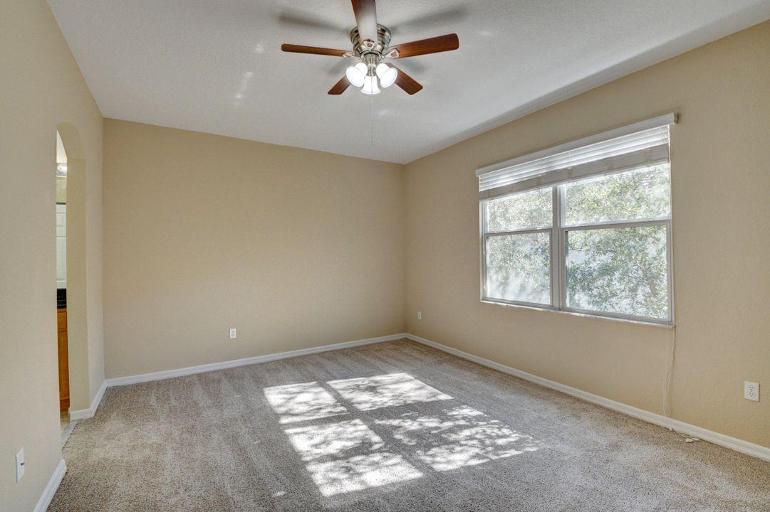 For Rent: $2,300 (3 beds, 2 baths, 1498 Square Feet)