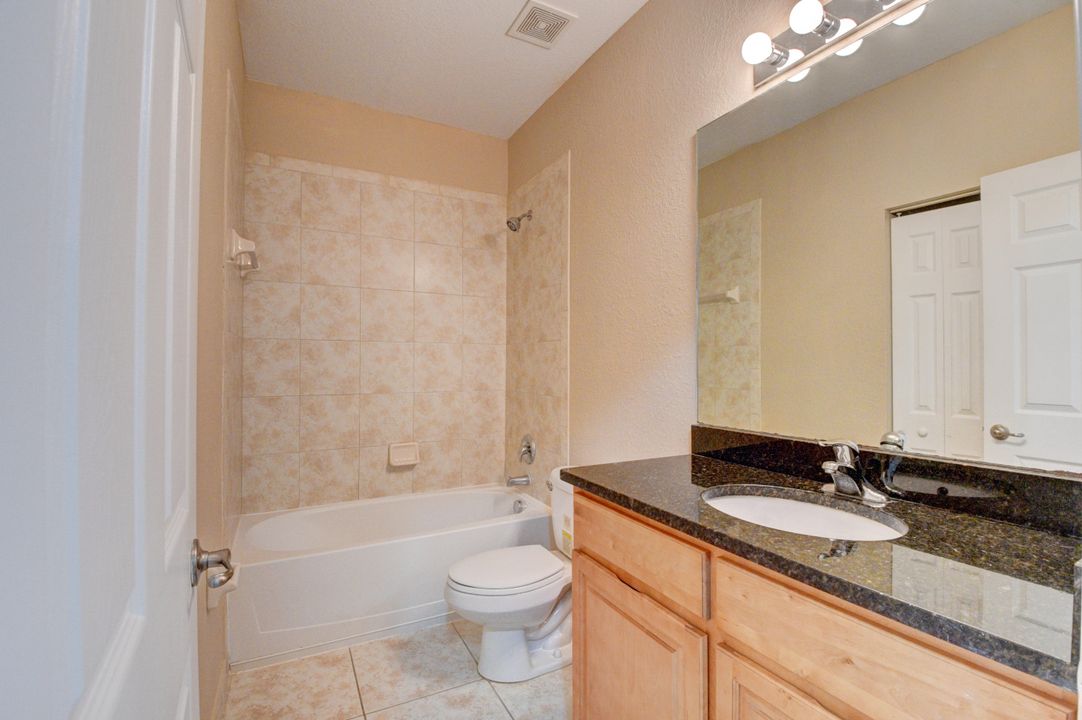 For Rent: $2,300 (3 beds, 2 baths, 1498 Square Feet)