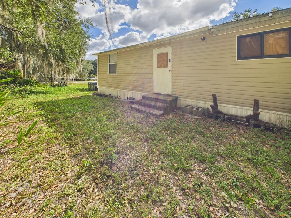 For Sale: $145,000 (4 beds, 2 baths, 1792 Square Feet)