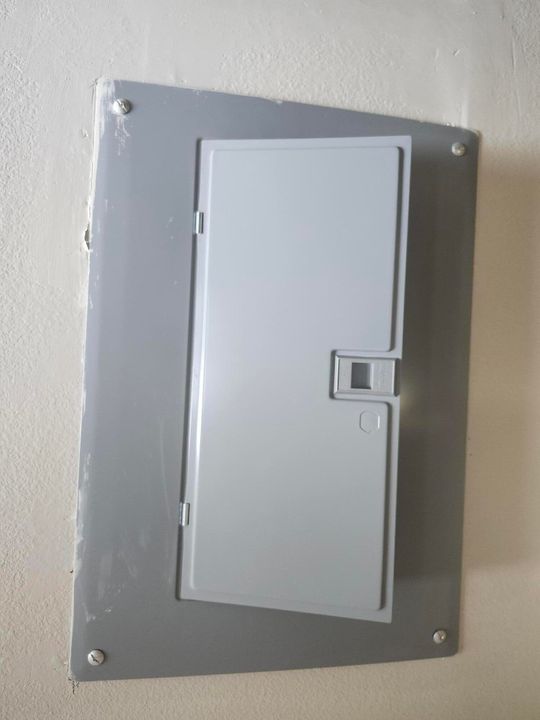 待售: $105,000 (1 贝兹, 1 浴室, 754 平方英尺)