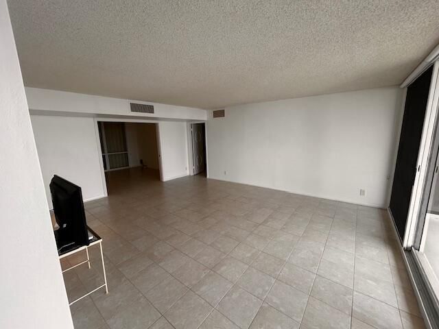 En Renta: $3,950 (2 camas, 2 baños, 1422 Pies cuadrados)