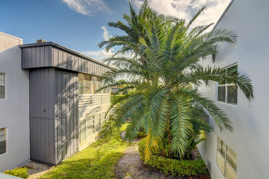 For Rent: $1,800 (1 beds, 1 baths, 760 Square Feet)