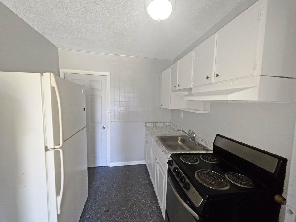 For Sale: $500,000 (0 beds, 0 baths, 2704 Square Feet)