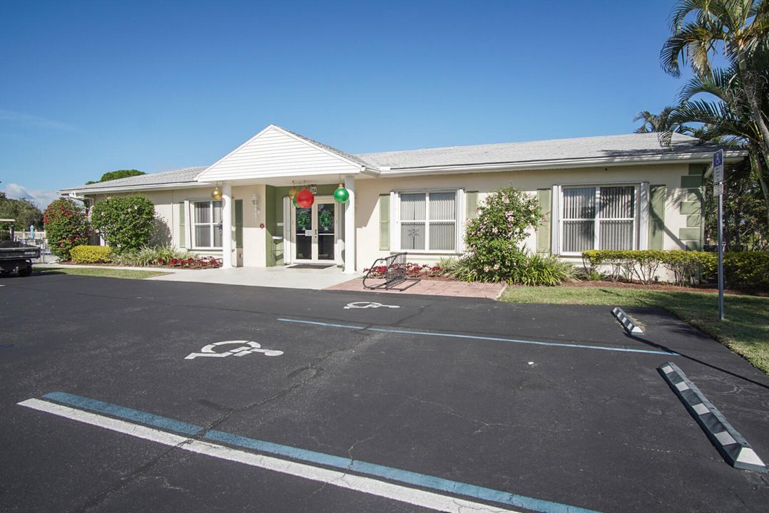 На продажу: $125,000 (2 спален, 2 ванн, 1186 Квадратных фут)