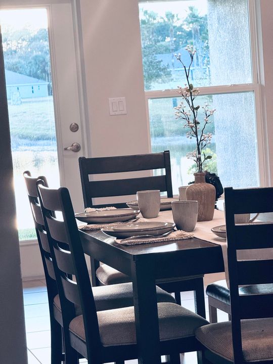 For Sale: $329,300 (3 beds, 2 baths, 1300 Square Feet)