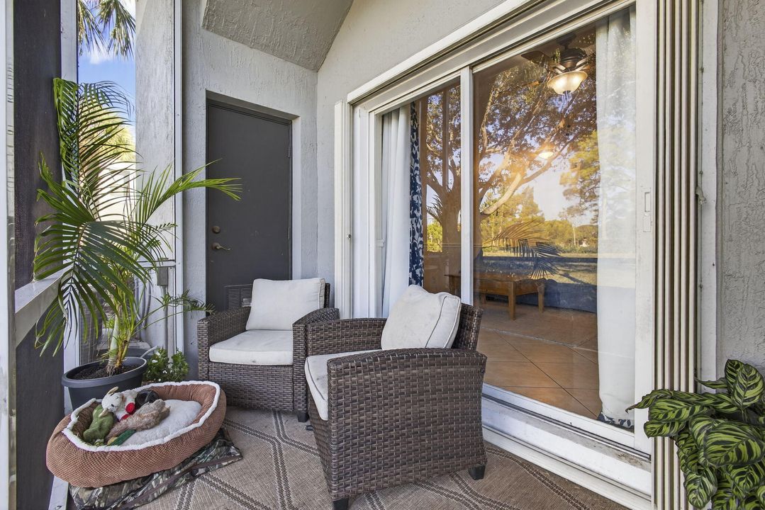 For Rent: $2,400 (3 beds, 2 baths, 1316 Square Feet)