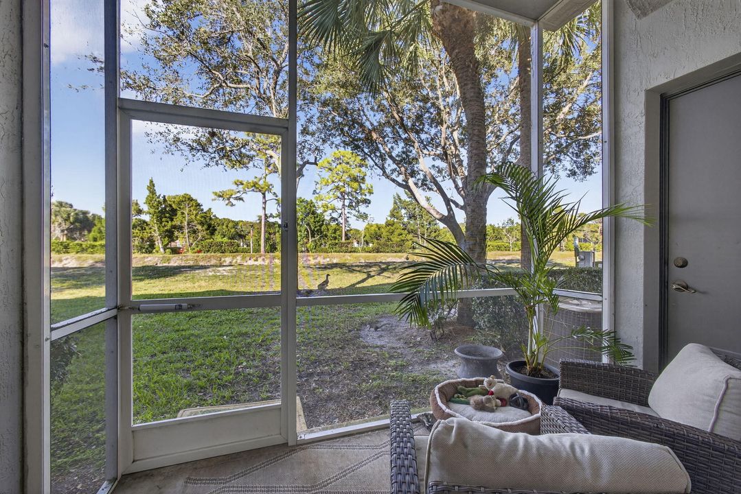 For Rent: $2,400 (3 beds, 2 baths, 1316 Square Feet)