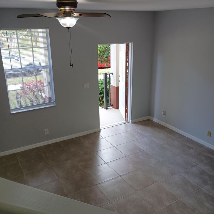 出租: $1,995 (3 贝兹, 2 浴室, 1378 平方英尺)