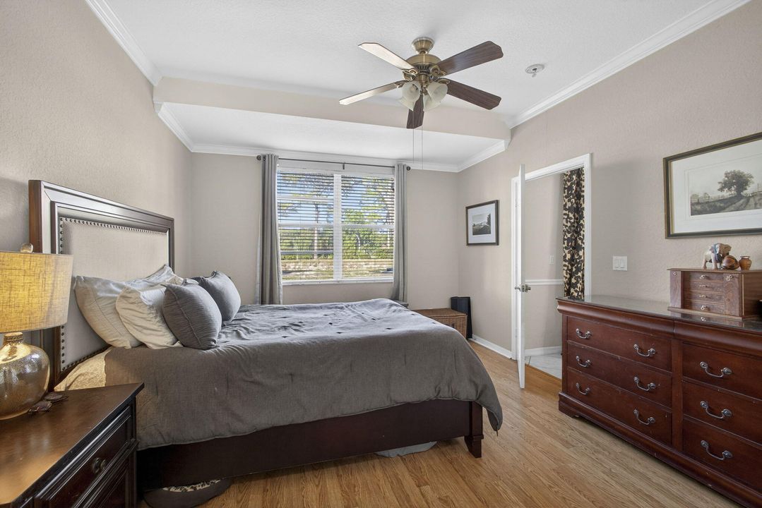 For Rent: $2,400 (3 beds, 2 baths, 1316 Square Feet)