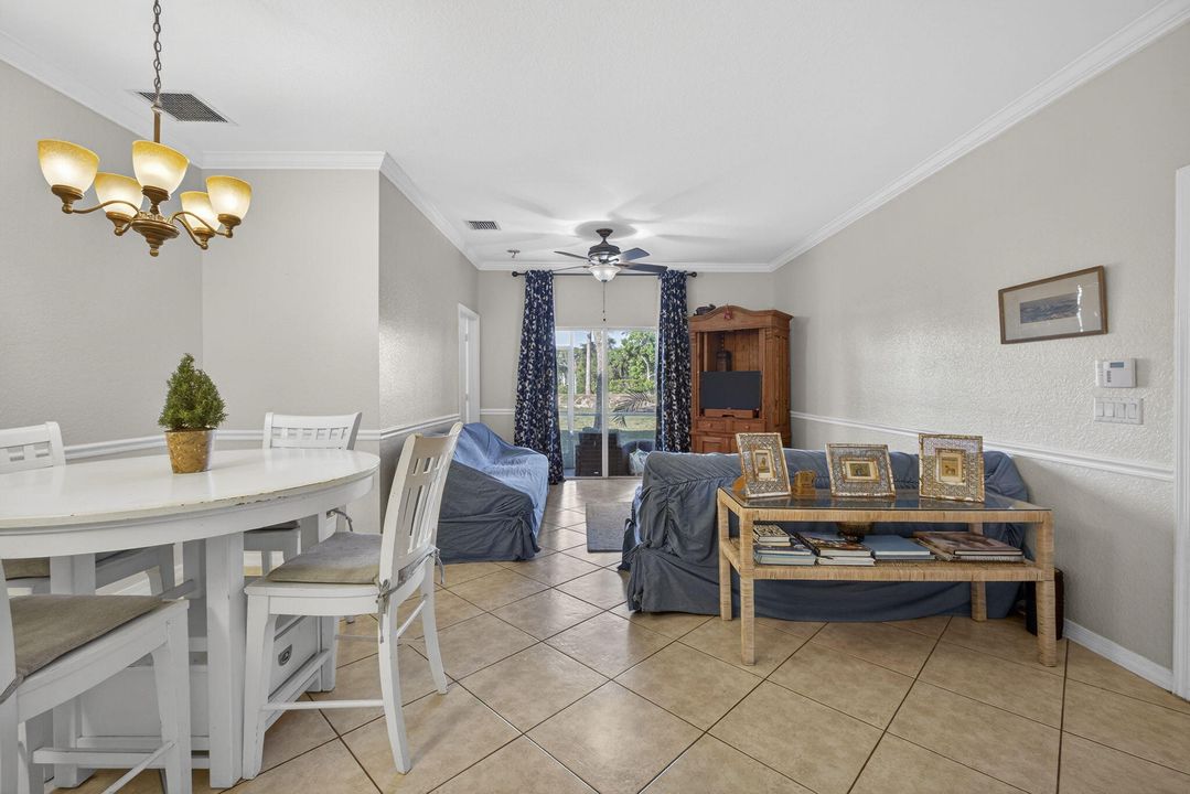 For Rent: $2,400 (3 beds, 2 baths, 1316 Square Feet)