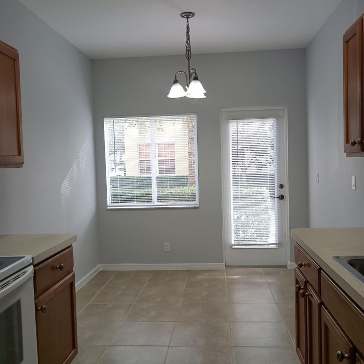 出租: $1,995 (3 贝兹, 2 浴室, 1378 平方英尺)