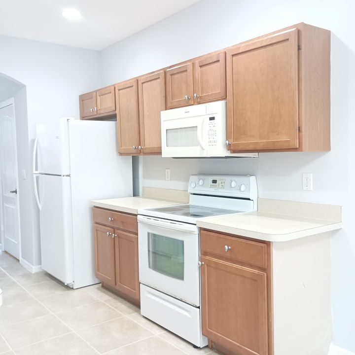 出租: $1,995 (3 贝兹, 2 浴室, 1378 平方英尺)