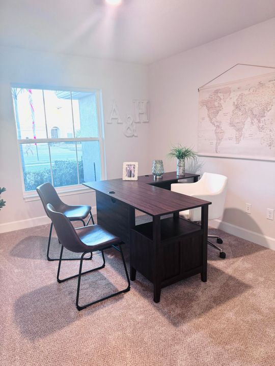 For Sale: $329,300 (3 beds, 2 baths, 1300 Square Feet)