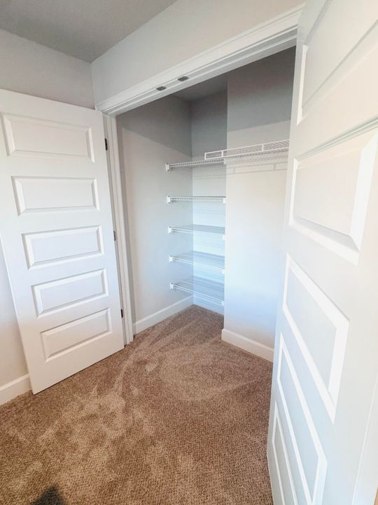 For Sale: $329,300 (3 beds, 2 baths, 1300 Square Feet)