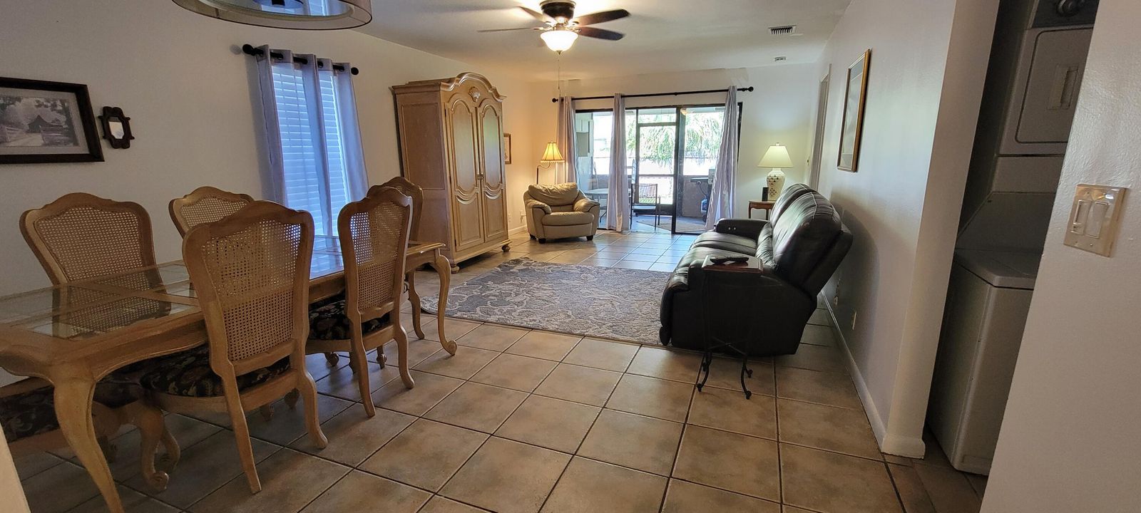 В аренду: $2,800 (3 спален, 2 ванн, 1428 Квадратных фут)