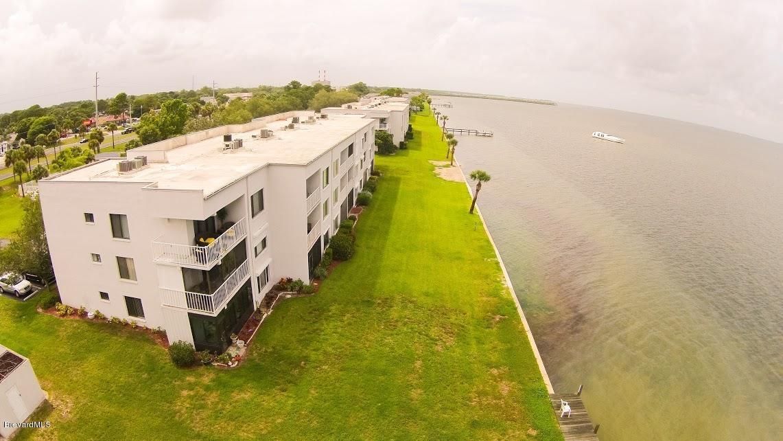 На продажу: $225,000 (2 спален, 2 ванн, 1036 Квадратных фут)