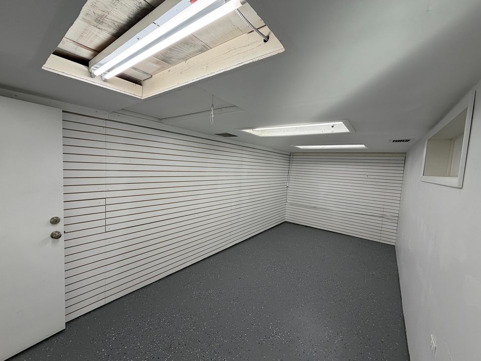 En Venta: $28 (0 camas, 0 baños, 6516 Pies cuadrados)