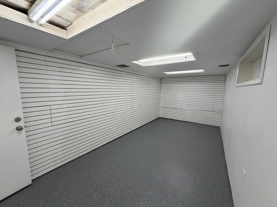 En Venta: $28 (0 camas, 0 baños, 6516 Pies cuadrados)