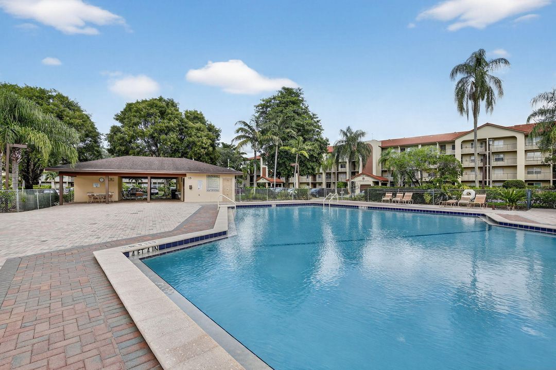 En Venta: $265,000 (2 camas, 2 baños, 1082 Pies cuadrados)