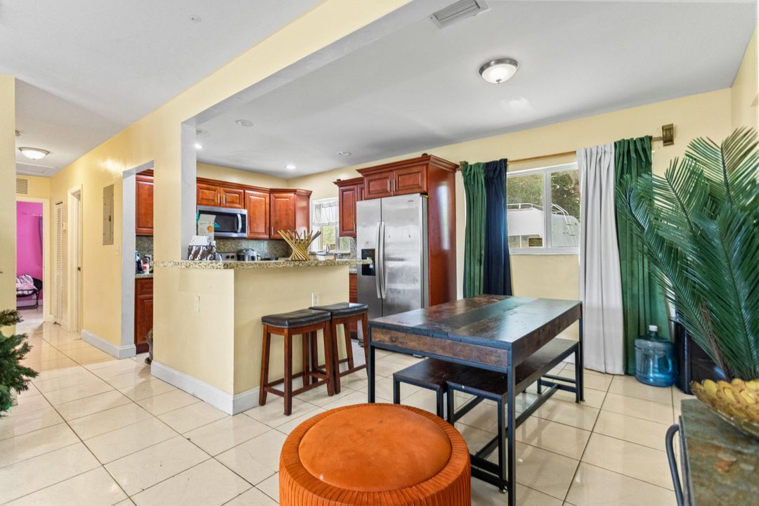 Activo con contrato: $462,500 (3 camas, 2 baños, 1385 Pies cuadrados)