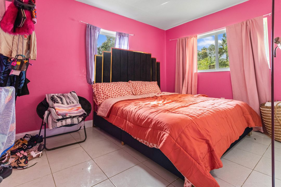 Activo con contrato: $462,500 (3 camas, 2 baños, 1385 Pies cuadrados)