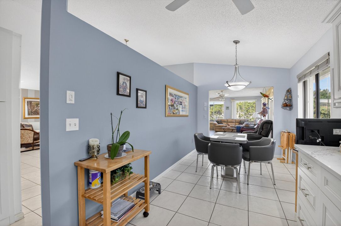 For Sale: $399,000 (2 beds, 2 baths, 1727 Square Feet)