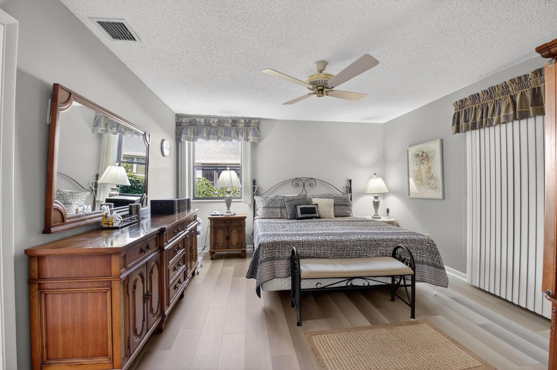 For Sale: $399,000 (2 beds, 2 baths, 1727 Square Feet)