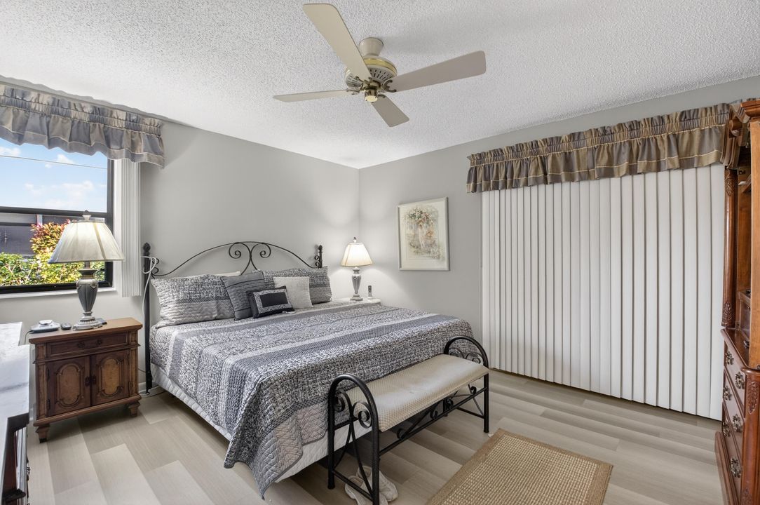 For Sale: $399,000 (2 beds, 2 baths, 1727 Square Feet)