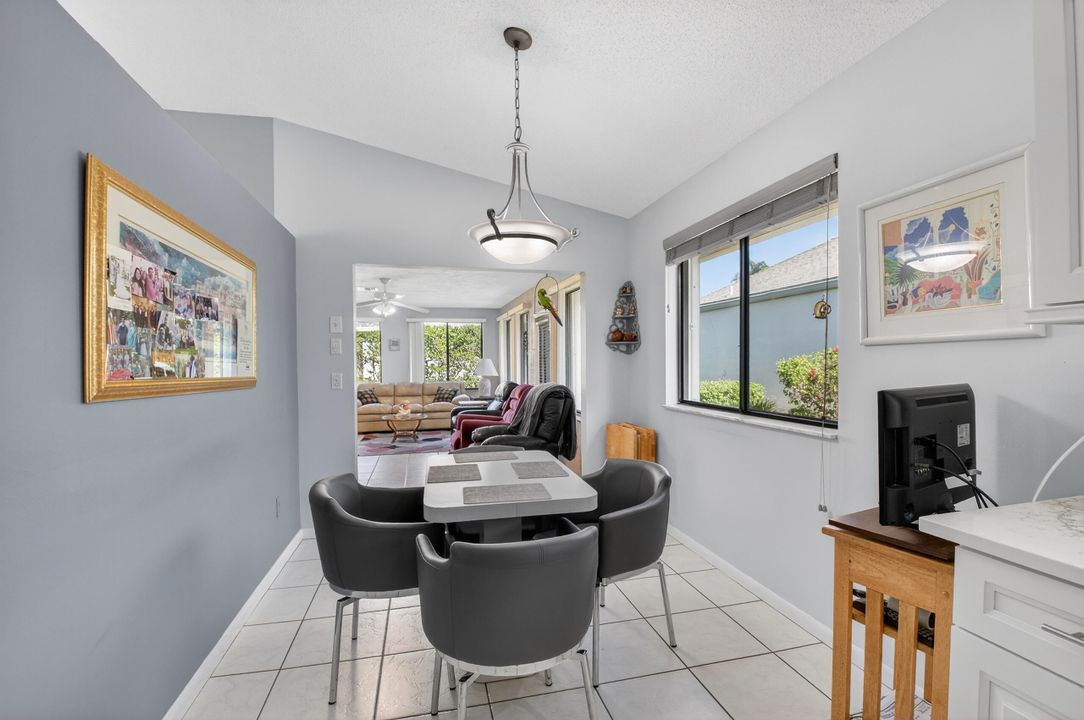 For Sale: $399,000 (2 beds, 2 baths, 1727 Square Feet)