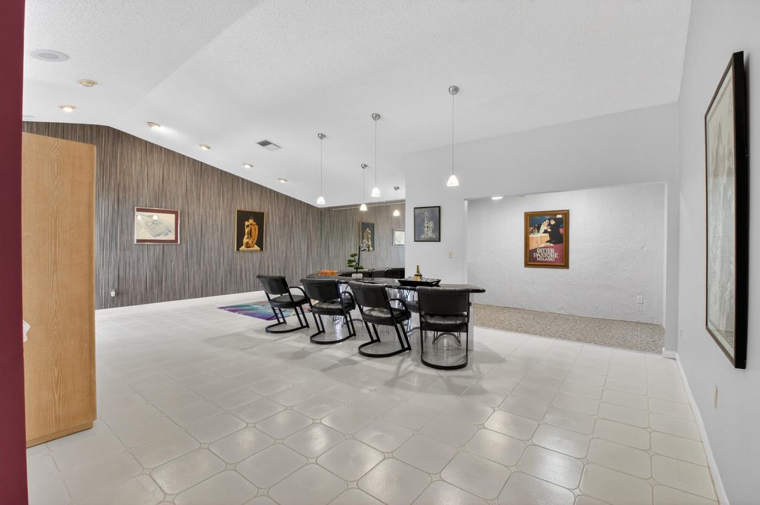 En Venta: $399,500 (2 camas, 2 baños, 1809 Pies cuadrados)