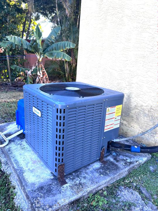 待售: $189,000 (2 贝兹, 1 浴室, 1008 平方英尺)