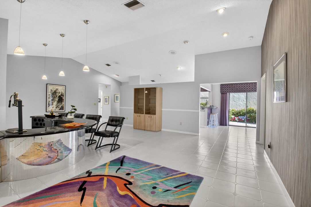 En Venta: $399,500 (2 camas, 2 baños, 1809 Pies cuadrados)