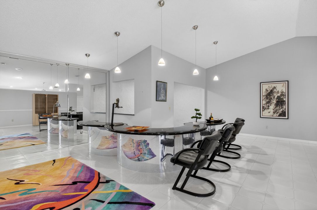 En Venta: $399,500 (2 camas, 2 baños, 1809 Pies cuadrados)