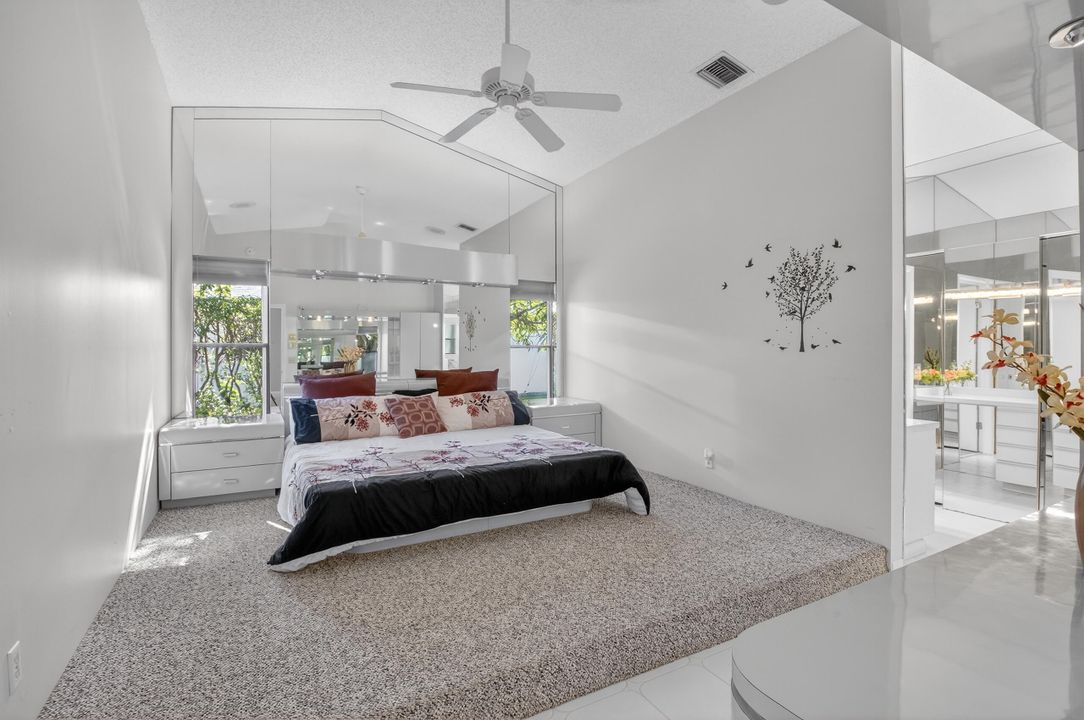 En Venta: $399,500 (2 camas, 2 baños, 1809 Pies cuadrados)