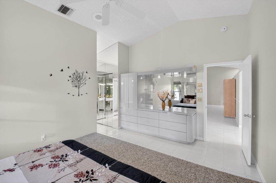 En Venta: $399,500 (2 camas, 2 baños, 1809 Pies cuadrados)