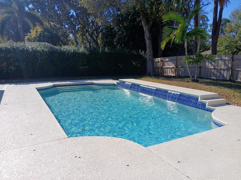 待售: $459,800 (4 贝兹, 2 浴室, 1930 平方英尺)