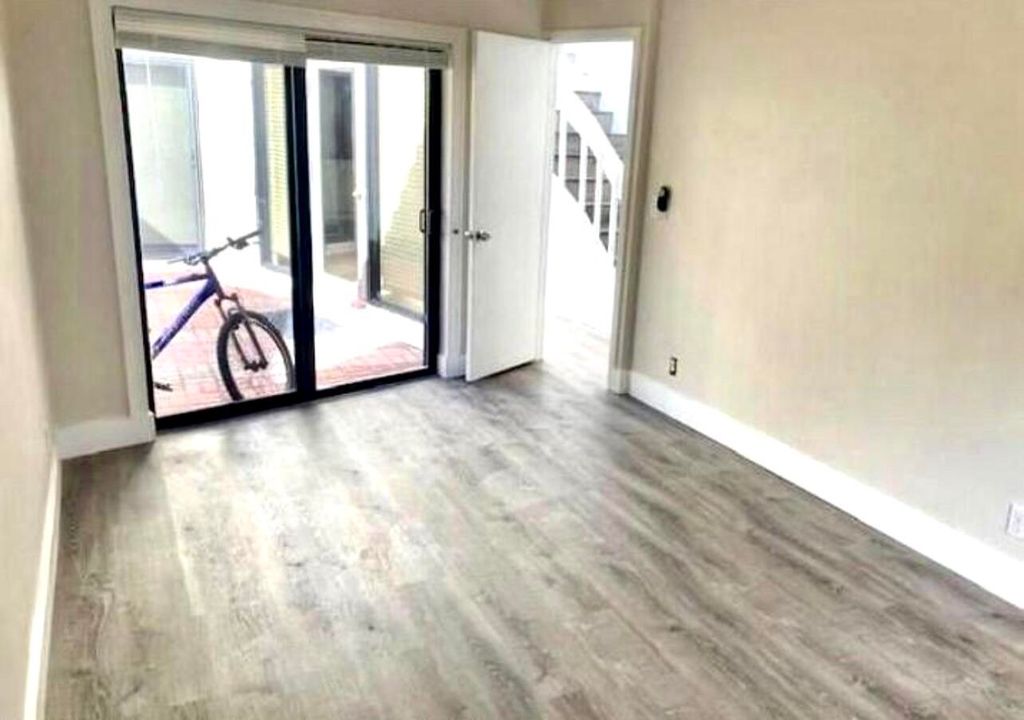 出租: $7,500 (2 贝兹, 2 浴室, 1478 平方英尺)