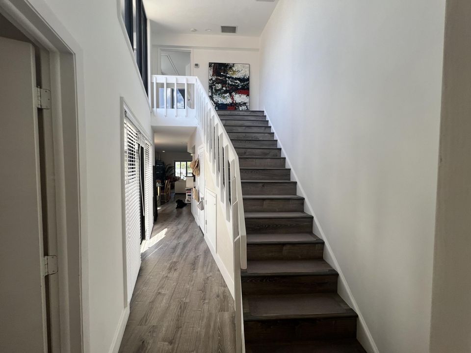 出租: $7,500 (2 贝兹, 2 浴室, 1478 平方英尺)