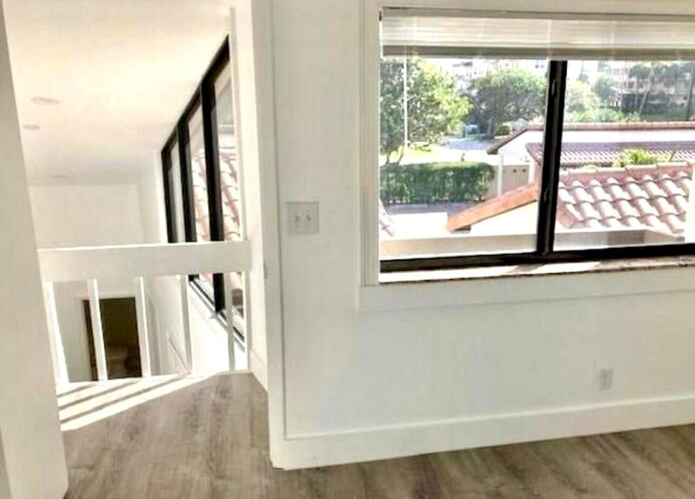 出租: $7,500 (2 贝兹, 2 浴室, 1478 平方英尺)