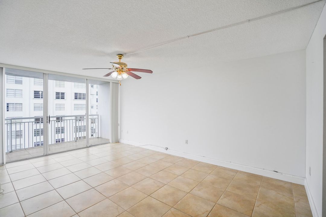 For Sale: $269,000 (2 beds, 2 baths, 1605 Square Feet)