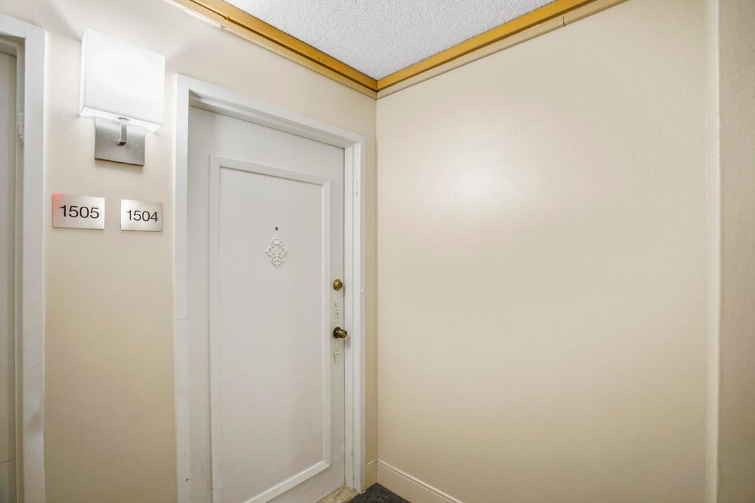 For Sale: $269,000 (2 beds, 2 baths, 1605 Square Feet)