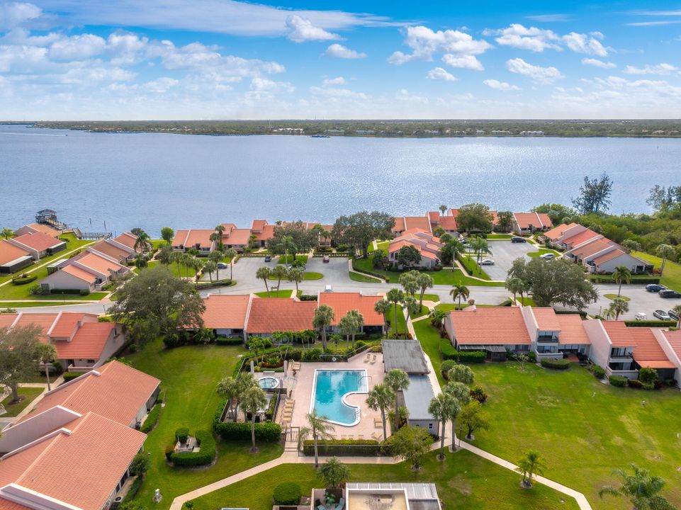 待售: $390,000 (3 贝兹, 3 浴室, 1722 平方英尺)