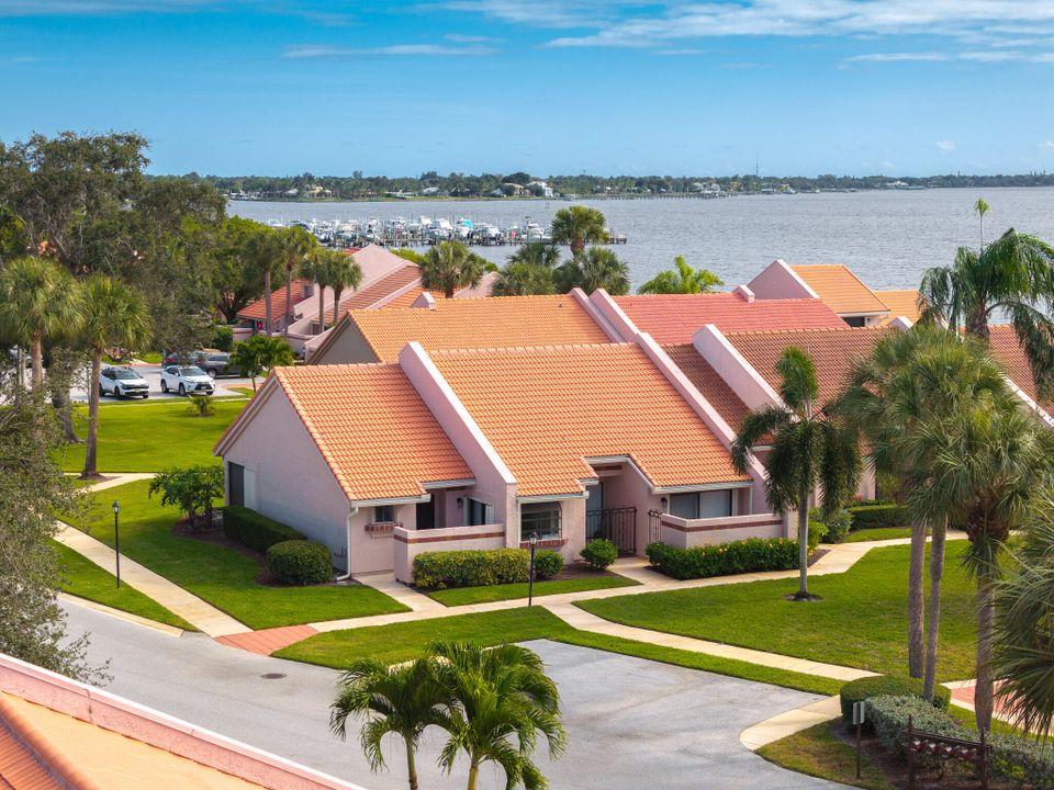 待售: $390,000 (3 贝兹, 3 浴室, 1722 平方英尺)